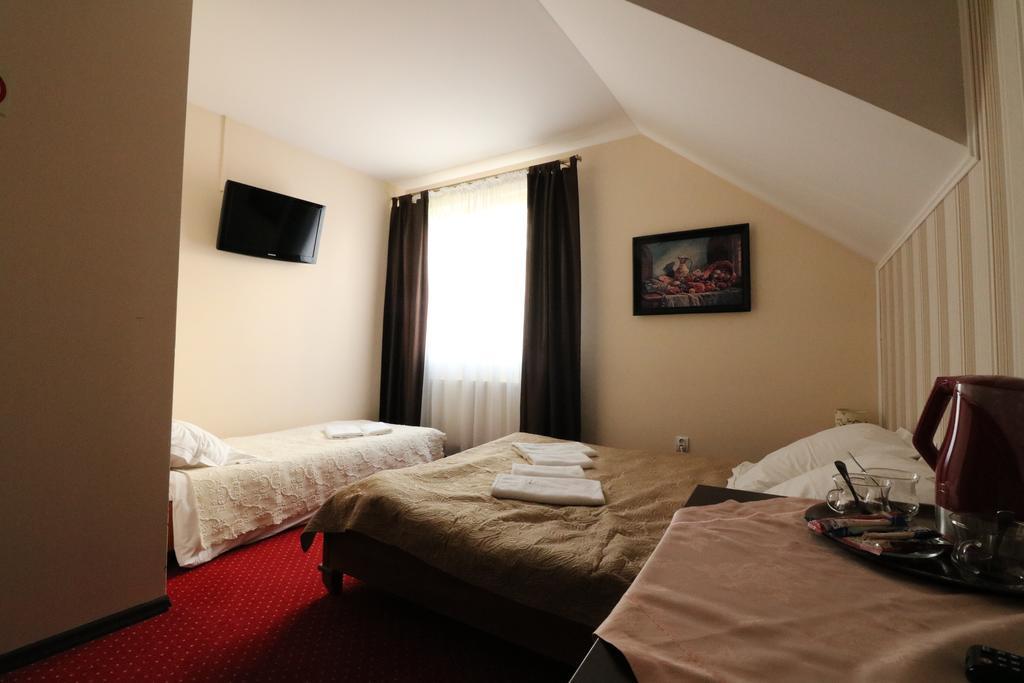 Goscinne Anna Airport Modlin Nowy Dwór Mazowiecki